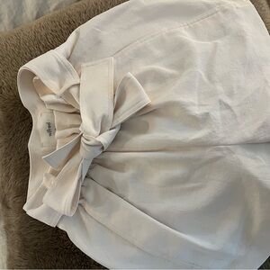 Wilfred Cream Bow-Tie Women Shorts
